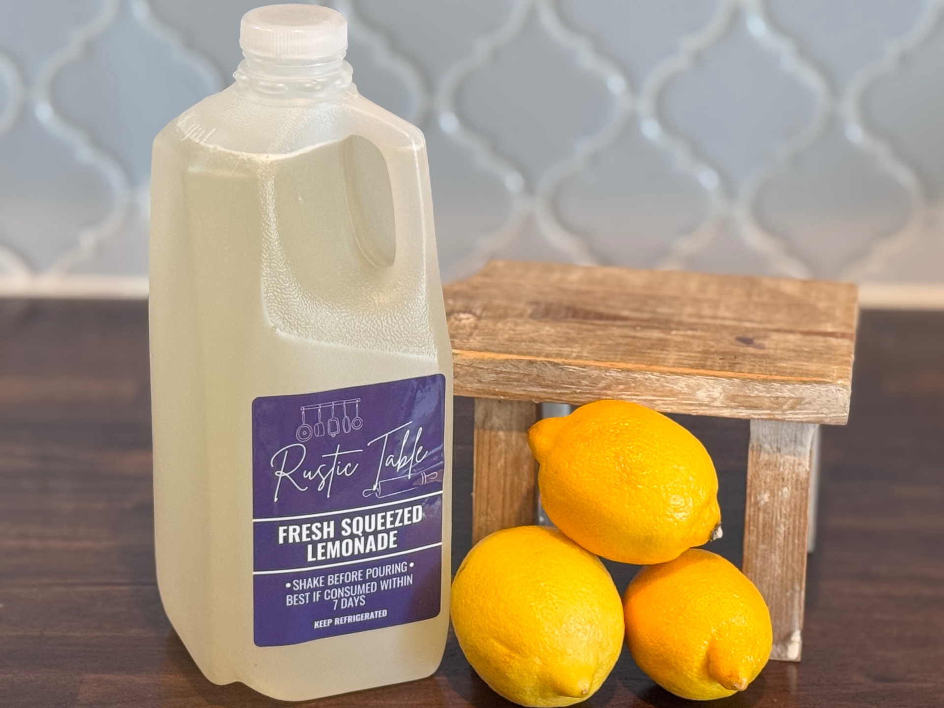 Fresh squeezed lemonade with whole lemons